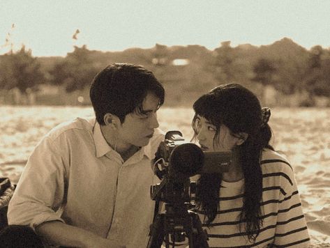 twenty five twenty one kdrama scenes vintage aesthetic camera film baek yijin and na heedo 2125 Kdrama Aesthetic, Twenty Five Twenty One Kdrama Aesthetic, Kdrama Love Aesthetic, Baek Yijin And Na Heedo, Twenty Five Twenty One Aesthetic, Vintage Movie Scenes, Kdrama Scenes Aesthetic, Kdrama Twenty Five Twenty One, 2521 Kdrama