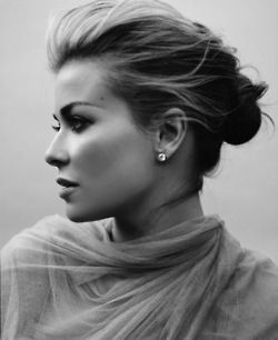 Carmen Electra, Fashion Images, Great Hair, Hair Dos, Pretty Hairstyles, Beauty Hair, Face Shapes, Makeup Inspiration, Makeup Hair