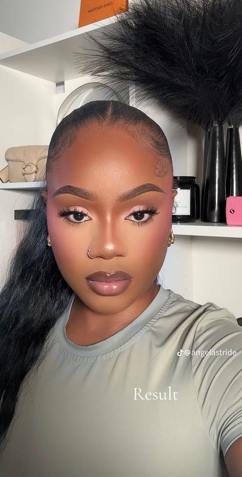 Makeup Looks Brown, Insta Baddie Makeup, Dark Skin Makeup Tutorial, Birthday Makeup Looks, Glitter Makeup Looks, Makeup Black Women, Makeup Glitter, Yearbook Quotes, Retro Makeup