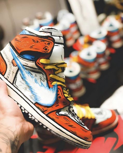 “Goku” #shoes #kicksonfire #nicekicks #classic #kickstagram #fashion #hskicks #dailykicks #hypefeet #streetwear #sneakerlife #soletoday #grail #snkrhds #solesociet Goku Shoes, Air Jordan 1 Off White, Custom Jordan Shoes, Irving Shoes, Shoe Custom, Jordan 1 Off White, Shoe Painting, Sneaker Heads, Customized Shoes