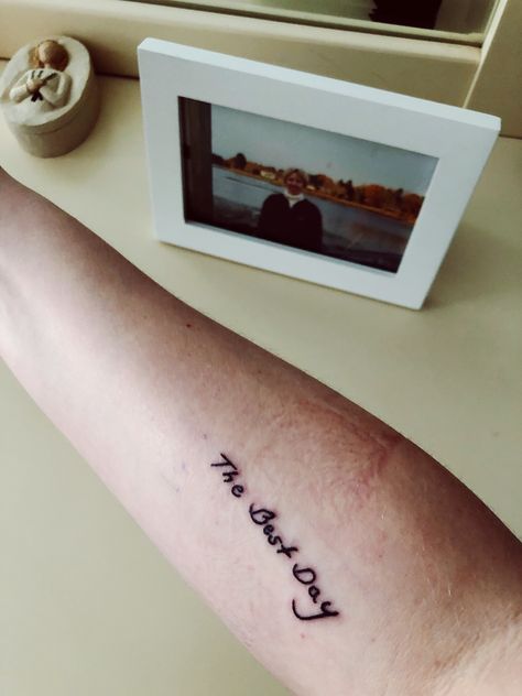 #thebestday #taylorswift #taylorswifttattoo #tattoos #tattooideas #tattoosforwomen #scripttattoo #handwritingtattoo #tattooquotes #smalltattoos #armtattoo #inmemoryof #tattooformom #momtattoo #songtattoo #songlyrics #fearless #13 #swiftie Best Day Taylor Swift Tattoo, The Best Day Taylor Swift Tattoo, The Best Day Taylor Swift, Tattoo Mother, S Handwriting, Handwriting Tattoos, Song Tattoos, Script Tattoo, Taylor Swift Tattoo