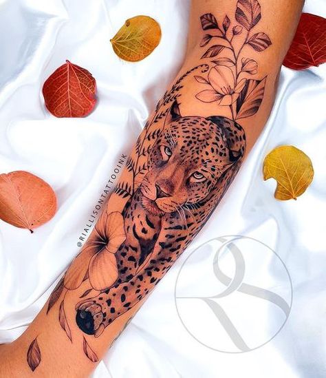 Leopard Half Sleeve Tattoo, Cheetah Tattoo For Women Sleeve, Inner Calf Tattoos For Women, Leapord Tattoo Ideas, Cheetah Tattoo For Women, Tattoo Bein Frau, Leopard Print Tattoos, Cuff Tattoo, Leopard Tattoos