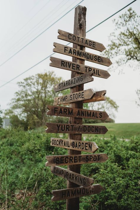 Nature Signage Design, Farm Signs Ideas, Tops'l Farm, Farm Signage, Farm Signs Entrance, Wooden Sign Posts, Rustic Signage, Historic Farmhouse, Entrance Signage