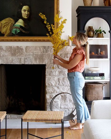 Deb- European Farmhouse (@seekinglavenderlane) • Instagram photos and videos Limestone Fireplace Hearth, Fireplace Veneer, English Fireplace, Indiana Limestone, Seeking Lavender Lane, Fixer Upper Home, Natural Building Materials, Stone Wall Design, Natural Stone Veneer