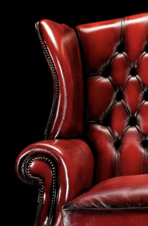 Red Leather Couches, Red Leather Chair, Chesterfield Living Room, Red Leather Sofa, Chesterfield Furniture, Vintage Leather Sofa, Coffee Book, Leather Living Room Furniture, Winged Armchair