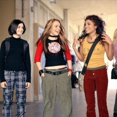 +40 best punk 2000s fashion 2000s Rock Fashion, 2000s Punk, Pop Punk Fashion, 2000s Fashion Trends, Chica Cool, Outfits 2000s, Early 2000s Fashion, 2000s Outfits, Rock Fashion