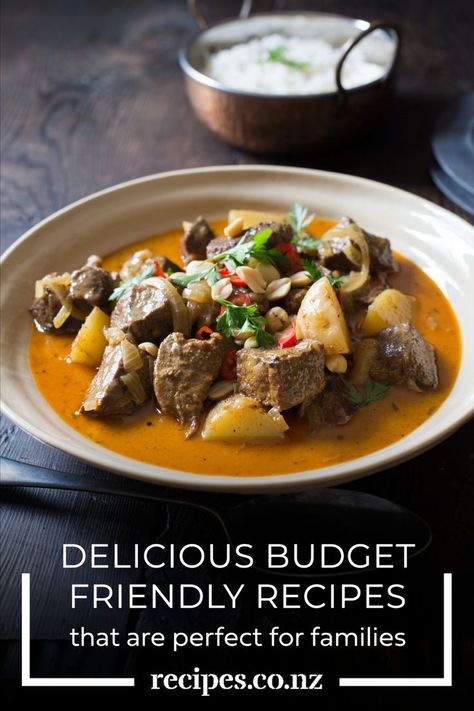 Budget Meals South Africa, South African Meals, Budget Family Meals Uk, Family Of 5 Food Budget Meal Ideas, Budget Friendly Vegetarian Meal Plan, Budget Friendly Monthly Meal Plan, African Meals, Seasonal Vegetables, Pasta Meals