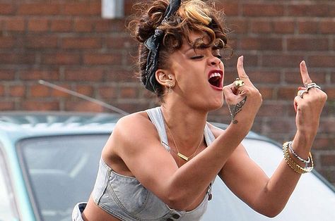 Only Take This Quiz If You Don't Give A F**k Rihanna Memes, Performance Marketing, After Break Up, Psychology Today, Greek Quotes, Trendy Quotes, Ex Boyfriend, Quotes About Strength, Kanye West