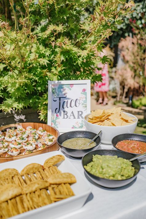 Taco About Love Bridal Party Decorations, Bridal Shower Desert Theme, Bridal Shower Mexican Food, Tacos And Tequila Engagement Party, Bridal Shower Taco Bar Ideas, Taco About Love Couples Shower Decor, Taco Engagement Party Ideas, Tacos And Tequila Bridal Shower Ideas, Desert Bridal Shower Ideas