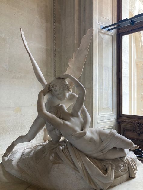 amore e psiche statue iphone wallpaper ancient greek louvre paris aestethic white aesthetic Art Studio Room, Cupid And Psyche, Greek Statues, Sustainable Brands, Museums In Paris, Pretty Drawings, Louvre Paris, Marble Sculpture, White Aesthetic