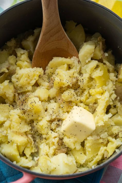 Embrace the lumps and keep the skins on your mashed potatoes! These chunky mashed potatoes are made with Yukon Golds, making them have a natural buttery taste and texture to them. Some people would call them rustic but I just call them delicious. Mashed Potatoes With Yukon Gold, Mashed Potatoes Recipe Golden Potatoes, Mashed Potatoes Golden Potatoes, Gold Potatoes Mashed, Golden Potato Mashed Potatoes, Yukon Gold Recipes, Golden Mashed Potatoes With Skin, Yukon Gold Mashed Potatoes With Skin, Mashed Potatoes Recipe Crockpot