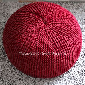 Perfect pouf (or puff) knitting pattern using short row technique to give a nice top-bottom appearance. Stuff wt cheap duvets or stool bean bag to complete. Pouffe Pattern, Knitted Pouffe, Crochet Pouf, Knitted Pouf, Yarn Projects, Knitting Techniques, Knitting Accessories, Knit Or Crochet, Loom Knitting