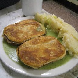 Pie And Mash Recipe, Pie Mash And Liquor Recipe, Sausage And Mash Pie, Bangers And Mash Guiness Gravy, Pie Mash And Liquor, Irish Mince Pies, Steak And Ale Pie British, Making Pie Crust, Pie And Mash