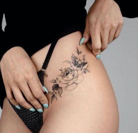 Side Pelvic Tattoos Women, Hip Tattoos Women Scar Cover, Small Pelvic Tattoo, Pelvic Hip Tattoo, Cute Side Tattoos For Women, High Hip Tattoo, Flower Tattoos On Hip, Flower Tattoos On Thigh, Groin Tattoos For Women