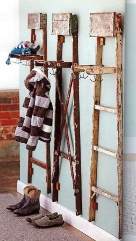 40 Wooden Ladder Repurposing Ideas That Add Farmhouse Charm To Your Home - DIY & Crafts Upcycle Ladder, Old Ladder, Flea Market Style, Wooden Ladder, Repurposed Items, Style Magazine, Repurposed Furniture, Flea Market, Coat Rack