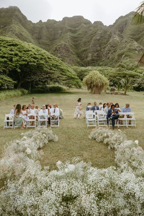 Baby's Breath Arch, Aisle Florals, Hawaii Mountains, Luxury Bohemian, Wedding Shot List, Hawaii Beach Wedding, Wedding Venues Hawaii, Vendor List, Kualoa Ranch