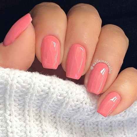 Nail Polish by Duri Cosmetics Coral Pink Nails, Nails 2023 Trends, Nails Glossy, Peach Nails, Squoval Nails, Pink Gel Nails, Coral Nails, Juke Box, New Retro Wave