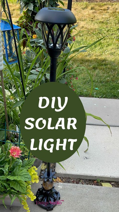 Diy Solar Lights Ideas Outdoor Lamps, Solar Lamps Diy, Best Outdoor Solar Lights, Solar Light Projects, Solar Light Ideas, Dream Garden Backyards, Small Back Porch, Lamps Diy, Outdoor Solar Lamps