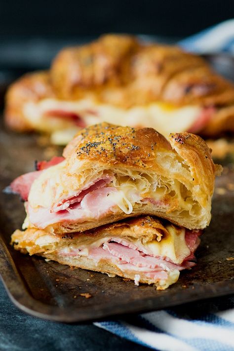 Ham and Cheese Croissant with Honey Mustard Glaze - a simple but delicious Mother's Day Breakfast! Kale Breakfast, Ham And Cheese Croissant, Honey Mustard Glaze, Croissant Sandwich, Cheese Croissant, Creamy Eggs, Croissant Recipe, Ham And Cheese Sandwich, Breakfast Healthy