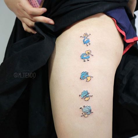 Alice in Wonderland falling tattoo Alice And Wonderland Tattoos, Ghibli Tattoo, Movie Tattoos, Wonderland Tattoo, Tattoo Zeichnungen, 4 Tattoo, Inspiration Tattoos, Cute Tiny Tattoos, Lucky Rabbit