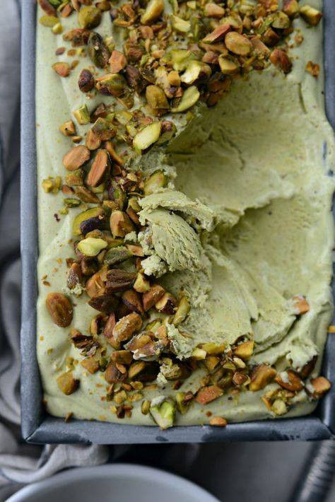 No Churn Pistachio Ice Cream, Homemade Pistachio Ice Cream, No Churn Ice Cream Recipes, Pistachio Ice Cream Recipe, Jamaican Desserts, Cozy Recipes, Pistachio Recipes, Pistachio Butter, Making Whipped Cream