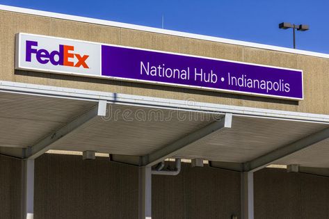 Indianapolis - Circa October 2016: Federal Express National Hub. FedEx is a global courier delivery services company X stock photos Fedex Delivery Company, International Courier Services, Fedex Delivery, Blue Abstract Art, Art Blue, Delivery Service, Jennifer Aniston, Photo Image, Editorial