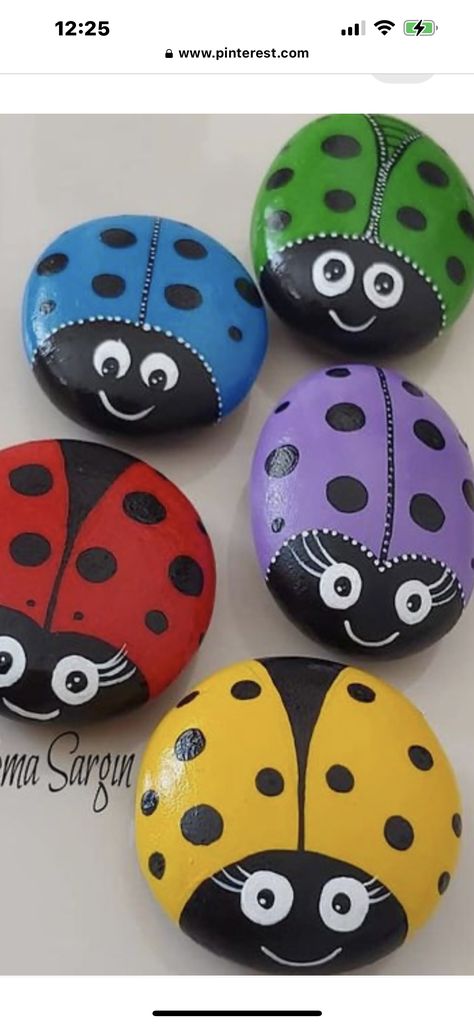 Bug Painted Rocks, Lady Bug Painted Rocks, Ladybug 1st Birthday, Painted Bricks Crafts, Bee Bath, Bee Rocks, Funny Grandma Shirts, Brick Crafts, Ladybug Rocks