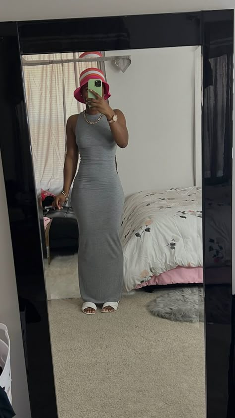 Grey Maxi Skirt Outfit, Grey Dress Outfit, Gray Skirt Outfit, Long Grey Skirt, Tank Dresses Outfit, Plus Size Baddie Outfits, Girls Dress Outfits, Birthday Inspo, Mirror Pics