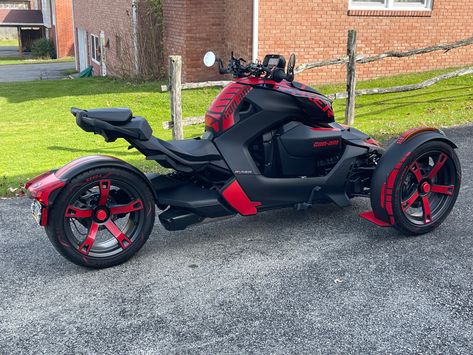 Can Am Motorcycles, Can Am Ryker 900, Can Am Ryker, Tricycle Motorcycle, 3 Wheel Motorcycle, Motorcycle Concept, Three Wheel Motorcycles, Motorcycle Storage, Go Kart Buggy