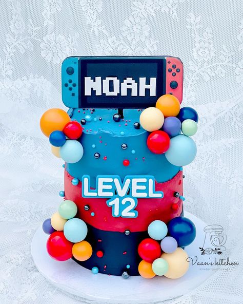 Nintendo Switch Cake #birthdaycakes #cupcakes #buttercreamcakes #fondantcakes #customcakes #handmadetopper #cakedecor #cakedesign #sydneycake #sydneycakes #vaanskitchen #spongecake #nintendoswitchcake #nintendoswitchcakes Nintendo Switch Cakes For Boys, Switch Cake Ideas, 10 Birthday Cake Boy, Nintendo Cake Ideas, Arcade Birthday Cake, Nintendo Switch Cake Ideas, Game On Cake, Gaming Theme Cake, Nintendo Switch Birthday Party