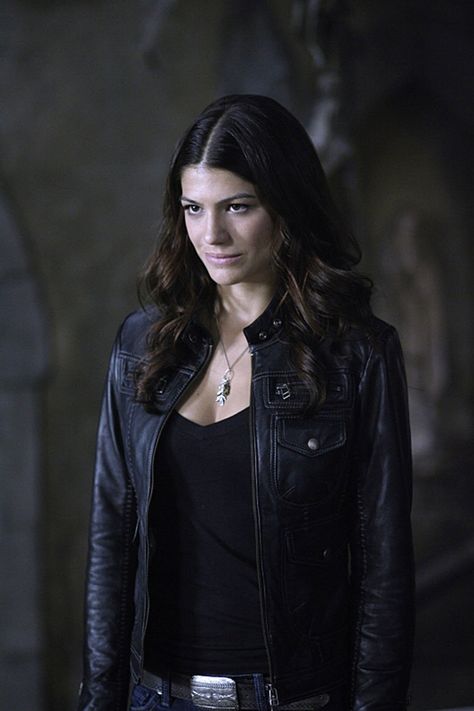 3. Ruby in Season 4’s “Lucifer Rising” Ruby Supernatural, Genevieve Cortese, Genevieve Padalecki, Supernatural Cosplay, Supernatural Pictures, Rain Suit, Supernatural Tv Show, The Cw, Dean Winchester