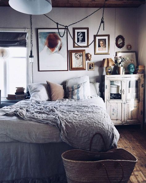 Scandinavian Beds, Scandinavian Bedding, Family Farmhouse, My Scandinavian Home, Nordic Homes, Scandi Home, Bohemian House, Highland Homes, Farmhouse Interior