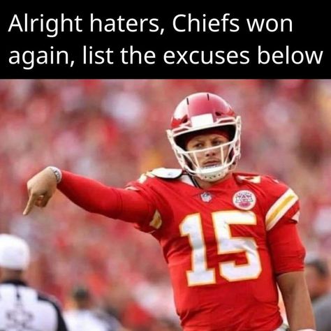 Cheifs Football, Chiefs Memes, Kansas City Chiefs Funny, Nfl Funny, Kc Chiefs Football, Kansas Chiefs, Funny Sports Pictures, Chiefs Logo, Nfl Photos