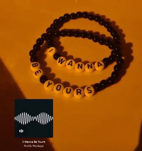 Arctic Monkeys Beaded Bracelet, Beaded Bracelets Aesthetic Y2k, Y2k Bracelets Beads, 505 Bracelet, Arctic Monkeys Bracelet, Matching Kandi Bracelets, Bracelets With Words, Making Beaded Bracelets, Y2k Bracelets