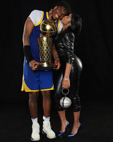 Kevon Looney Wife Mariah Simone [2022 Update] - Players Bio Kevon Looney, Michael Jr, Unmarried Couples, Jon Bellion, Cortes De Cabello, Wife To Be, Moving To California, Celebrity Travel, Klay Thompson