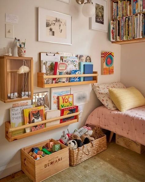 ✨ Transforming bedtime into a dreamy adventure! ✨ Take a peek inside our Montessori-inspired kids’ bedroom, where learning, play, and comfort meet. 🛏️🌱 Simple, stylish, and full of creativity – link in bio for more! #MontessoriHome #KidsRoomInspo #ToddlerRoom #SimpleLiving #CubbyAtHome Montessori Kids Bedroom, Kids Playroom Ideas Small Space, Montessori Bedroom Toddler Boys, Calm Kids Bedroom, Forest Toddler Room, Young Kids Bedroom, Baby Toddler Shared Room, Toddler Montessori Bedroom, Unisex Kids Bedroom