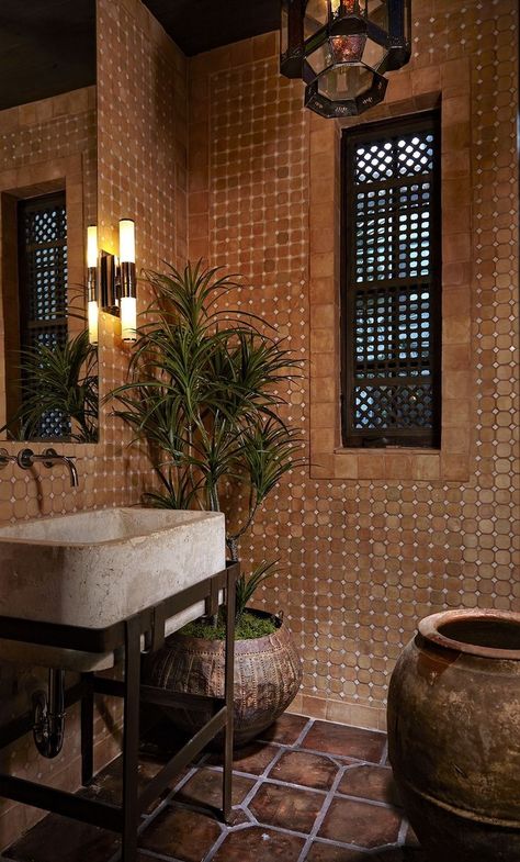 Hacienda Bathroom, Hammam Bathroom, Small Luxury Bathroom, Bathroom Design Ideas Modern, Paint Colors Bathroom, Tile Ideas Bathroom, Design Bathroom Ideas, Luxury Bathroom Design, Makeover Bathroom