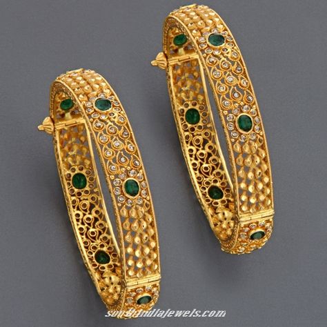 Emerald Bangles, Latest Jewellery Designs, Gold Bangles Indian, Indian Bangles, Gold Bangles For Women, Gold Bangle Set, Bangles Gold, Jewelry Designing, The Bangles