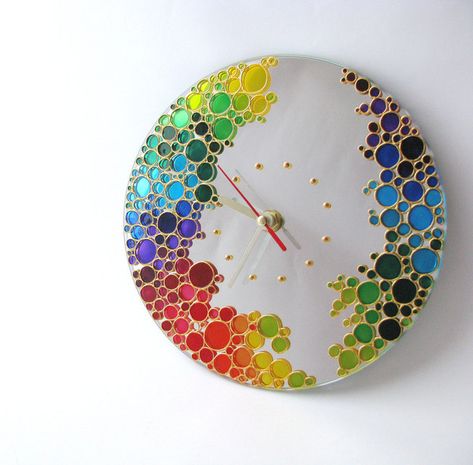 This bubbly clock. | 22 Ways To Fill Your Home With Color Glass Painting Patterns, Colored Bubbles, Handmade Wall Clocks, Rainbow Bubbles, زجاج ملون, Glass Painting Designs, Mirror Wall Clock, Cool Clocks, Mirror Design Wall