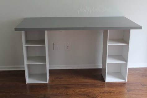 IKEA HACK - easy DIY desk for under $60 Bureau Hack Ikea, Easy Diy Desk, Ikea Desk Hack, Desk Hacks, Desk Diy, Ikea Desk, Ikea Hack Ideas, Diy Ikea Hacks, Diy Ikea