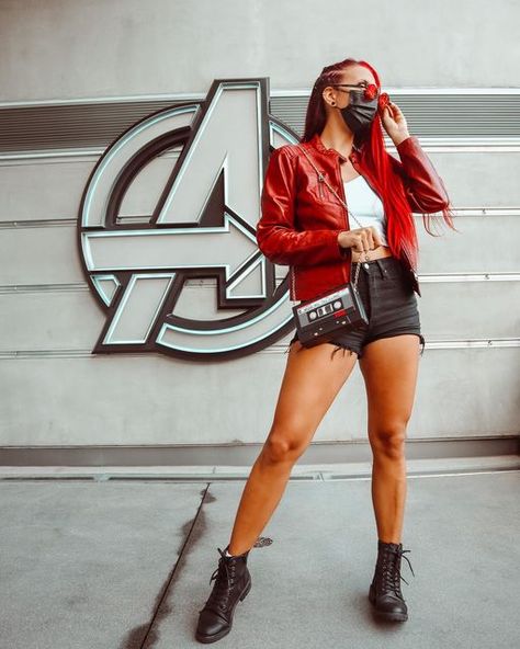 Avengers Bounding, Star Lord Disneybound, Avengers Campus Photo Ideas, Iron Man Disneybound, Thor Disneybound, Avengers Disneybound, Disneyland 2024, Marvel Inspired Outfits, Sweet 16 Pictures