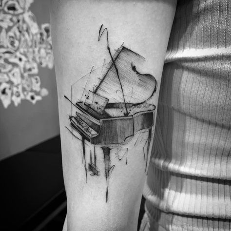 東 Joshua on Instagram: “『🎹』 #pianotattoo #piano” Grand Piano Tattoo, Music Lover Tattoo, Rose Tattoo On Ankle, Piano Tattoo, Rose Tattoo Thigh, Music Notes Tattoo, Music Tattoo Designs, Note Tattoo, Tattoos For Lovers