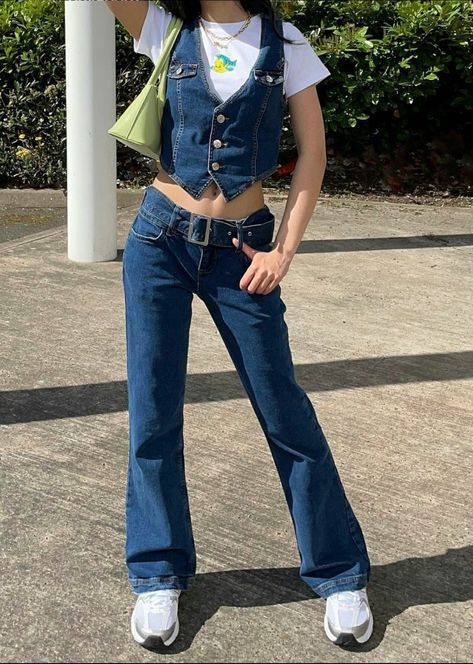 Styling A Vest Aesthetic, Jean Vest Aesthetic, Vintage Jean Vest Outfits, White Vest Aesthetic, Denim Vest With Jeans, Overalls Outfit Y2k, Denim Vests Outfits, Blue And Green Outfit Aesthetic, Jean Vest Outfits Aesthetic