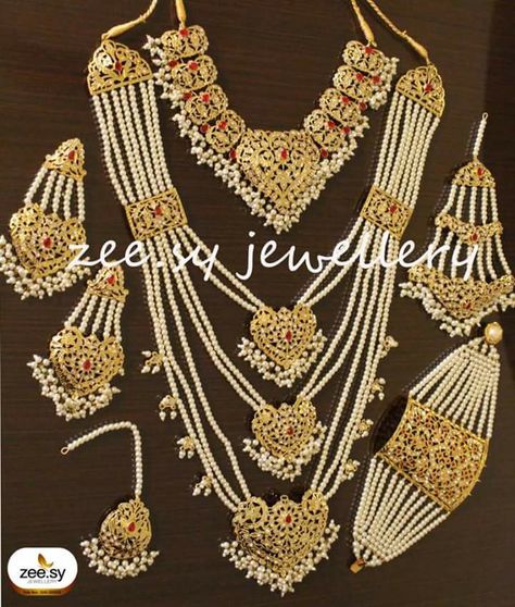 Gold polish Indian muslim Bridal set with Jhumar, Teeka , Earrings , Necklace and Hathkalai Hyderabadi Jewelry, Wedding Jewellery Designs, Muslim Bridal, Bridal Jewellery Inspiration, Pakistani Bridal Jewelry, Rani Haar, Bridal Jewels, Indian Bridal Jewelry Sets, Jewelry Set Design