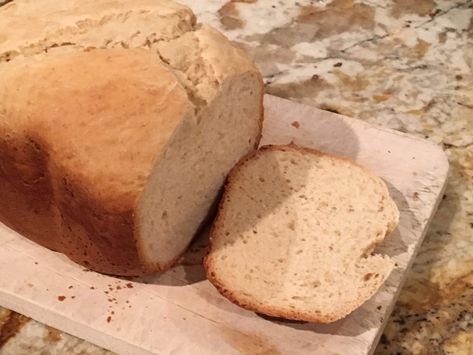 This bread machine butter bread recipe creates a bread that tastes sort of like a buttery croissant. My boys love butter bread as a sandwich bread. I like it for breakfast… as I don’t have to spread any butter on top! #BreadMachineRecipes #ButterBread #BreadMachineButterBread #BreadMachineWhiteBread Bread Machine Banana Bread, Home Baked Bread, Butter Bread Recipe, Easy Bread Machine Recipes, Amish White Bread, Potato Candy, Recipe Bread, Peanut Butter Bread, Canning Sweet Corn