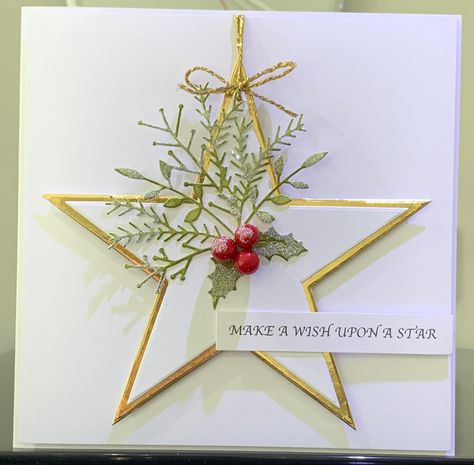 Christmas Cards With Stars, Cards With Stars, Pinterest Christmas Cards, Die Cut Christmas Cards, Handcrafted Christmas Cards, Christmas Gift Tags Handmade, Christmas Card Ornaments, Simple Christmas Cards, Christmas Card Inspiration