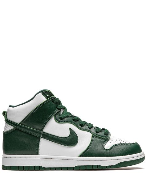 White/pro green leather x Ambush Dunk High SP "Spartan Green" sneakers from NIKE featuring round toe, flat rubber sole, front lace-up fastening, branded insole, signature Swoosh logo detail and Release date: September 18th, 2020. These styles are supplied by a premium sneaker marketplace. Stocking only the most sought-after footwear, they source and curate some of the most hard to find sneakers from around the world. Nike Dunk High Spartan Green, Dunk High Spartan Green, Og Aesthetic, School Series, Shoe Wall, Dr Shoes, Designer Trainers, Nike T, Green Sneakers