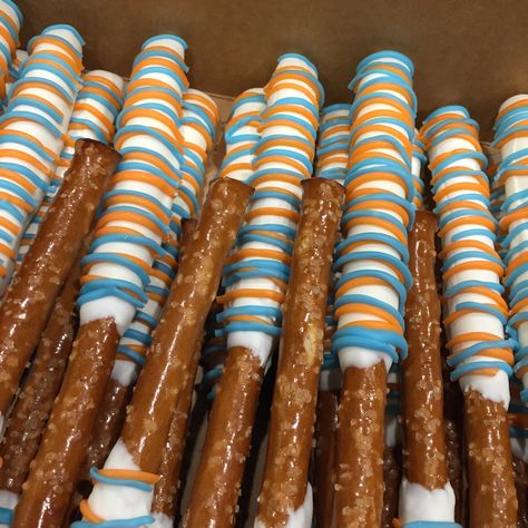 Blippi Treat Table, Pretzel Sticks Dipped In Chocolate Blue, Bluey Theme Candy Table, Food Ideas For Bluey Party, Bluey Theme Chocolate Covered Strawberries, Bluey Party Dessert Table, Bluey Theme Rice Krispies, Bluey Themed Desserts, Bluey Birthday Treat Table