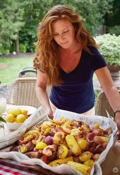 Shrimp Boil Party, Seafood Broil, Seafood Boil Party, Shrimp Boil Recipe, Seafood Party, Country Boil, Low Country Boil, Seafood Boil Recipes, Boiled Food