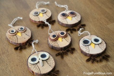 Wood Slice Owl Ornaments                                                                                                                                                                                 More Owl Tree, Wood Slice Crafts, Wood Slice Art, Wooden Slices, Owl Ornament, Owl Crafts, Wood Slice Ornament, Cork Crafts, Woodworking Jigs